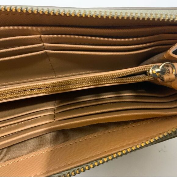 Fossil Gold Metallic Coated Leather Zip Around Wallet Clutch - Picture 4 of 10